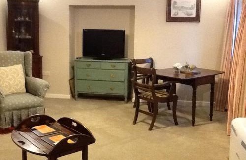 Templecombe Apartment | 5 High Street