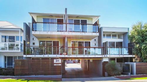 Metung Apartment | 5 Knots Metung