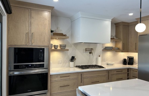 Grand Bend House | 5* Lavish Luxury Home in Grand Bend where the Sunsets are Breathtaking