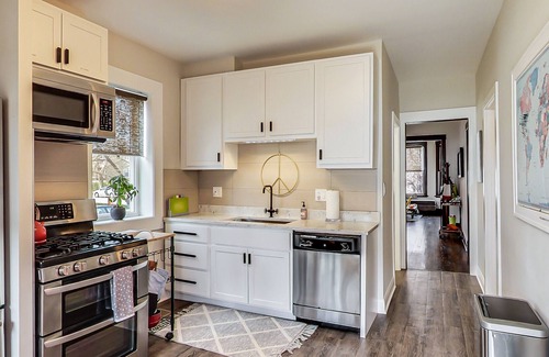 Avondale House | 5⭐️ Logan Square-Avondale Chic Urban Retreat