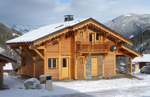Les Contamines-Montjoie Ski Chalet | 5* luxury chalet with magnificent views including eternal snow