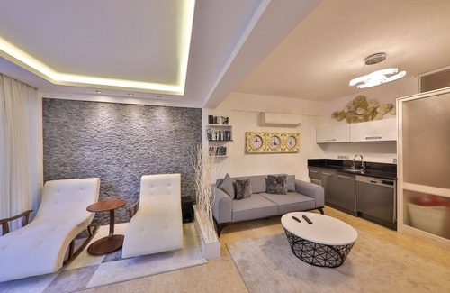 Oludeniz Villa | 5*Luxury Villa , Heated Pool, Jacuzzi, BBQ, Sauna, Turkish Hamam