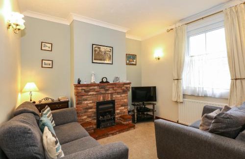 East Runton House | 5 Melinda Cottages