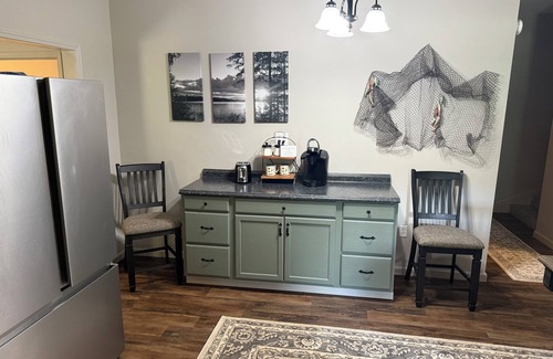 Cedar Bluff House | .5 mi. from Weiss Lake - Charming 2 br house with AC, WiFi in Cedar Bluff, AL.