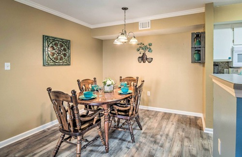 Gulf Shores Condo | 5 Mi to Beach: Gulf Shores Condo w/Perks!