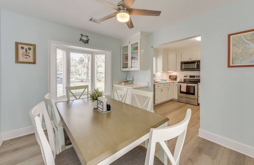 Port Royal House | 5 Mi to Dtwn Beaufort: Home w/Screened-In Patio