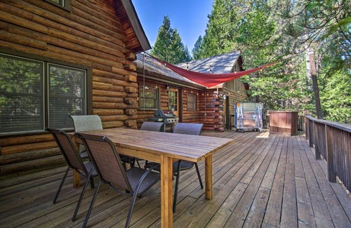 Arnold House | 5 Mi to Hiking Custom Cabin with Deck in Arnold!