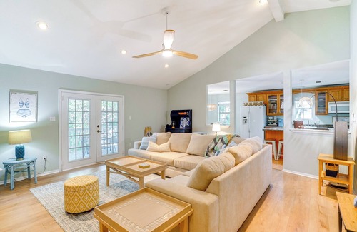 Dennis House | 5 Mi to Historic Granbury Square: Lakefront Escape