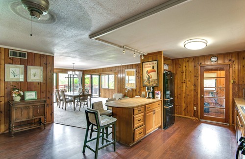 Oroville House | 5 Mi to Lake Oroville: Huge Riverfront Home!
