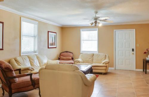Fruitland Park Apartment | 5 Mi to Lake Sumter Landing Bright Home with Patio