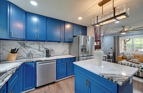 Midway House | 5 Mi to Lake Thom-A-Lex: Family-Friendly Retreat