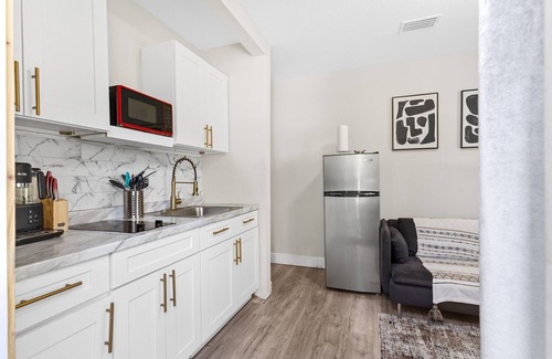 East Tampa House | 5 Miles From Downtown Tampa