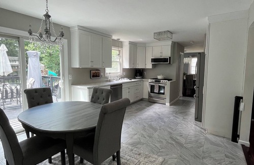 Saratoga Springs House | 5 Miles to Saratoga Springs Race Track-Family Friendly Home