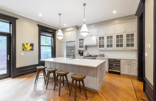 Fort Lee House | 5 Million Dollar Manhattan Brownstone Family Getaway Private Rooftop