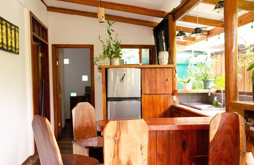 Puerto Viejo de Talamanca House | 5 min walk to town/beach Quaint 4 BR Eco Lodge
