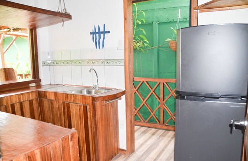 Puerto Viejo de Talamanca House | 5 min walk to town/beach Quaint 4 BR Eco Lodge