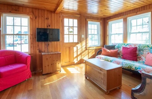 Harwich Port House | 5 Min. From Earle Rd. Beach!