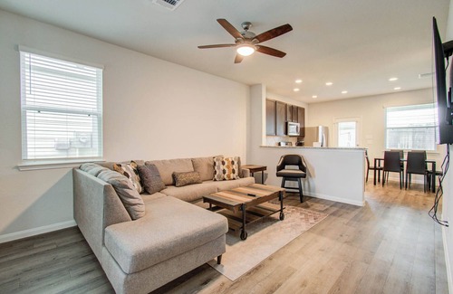 Atascocita House | 5 Min from Lake Houston W/Community Pool!