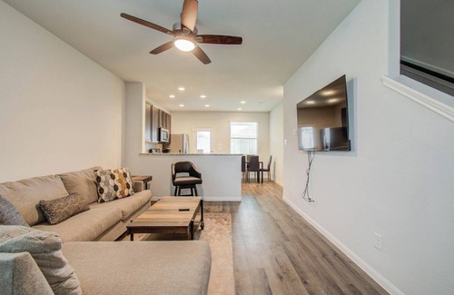 Atascocita House | 5 Min from Lake Houston W/Community Pool!