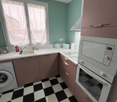 Yzeure Apartment | 5 min Moulins Duplex -Clim -wifi -borne d arcade -garage 25 min LE PAL