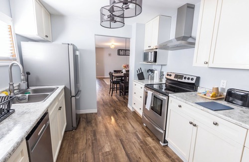 Algoma District House | 5 min to Agawa Train | Cozy Oasis w/Firepit & Deck