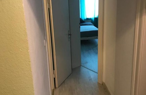 Wuelfel Apartment | !!!! 5 min to HANNOVER MESSE FAIR 2 room apartment with kitchen !!!!