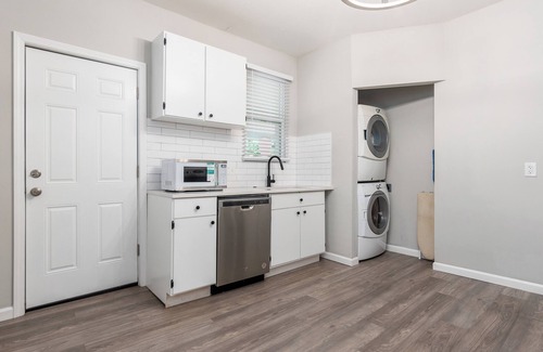 West Columbus House | 5 min. to OH statehouse, 10 min. to OSU, Children's Hospital, convention ctr