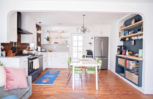 Villas Cottage | 5 Min Walk to Beach, Art Filled, Maker Space, New Reno, Sunsets, Sole Cottage