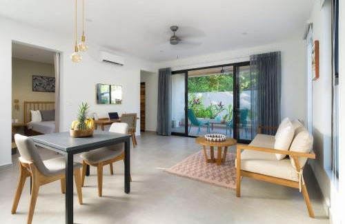 Playa Langosta Apartment | 5 min walk to the beach - Bo Jungle Tamarindo 1