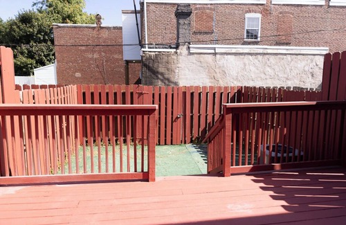 Wilmington House | 5 Mins from the Chase FieldHouse. 7 Mins from the Amtrak Train Station