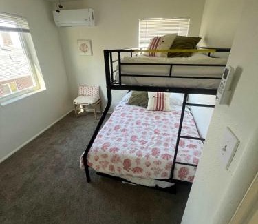 Bountiful Apartment | 5 Mins off i15 City Park PickleBall Courts