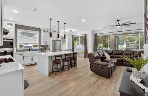 Orient Park House | 5 Mins to Casino, Private Pool, 4BR/3BA Retreat