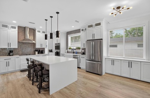 Orient Park House | 5 Mins to Casino, Private Pool, 4BR/3BA Retreat