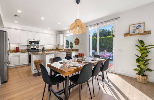 Anastacia House | 5 mins to Coachella - Saltwater Pool, Spa & Games