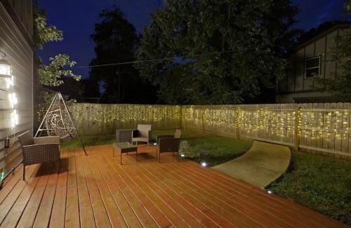 Cleveland Park House | 5 Mins to Downtown - Big Luxury house - 7 beds