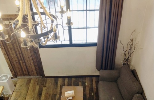 Huangpu House | 5 mins to Nanjing Road, People s Square, Xintiandi