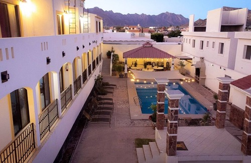 Guaymas Apartment | 5 minutes to the beach! Family-sized condo with shared pool