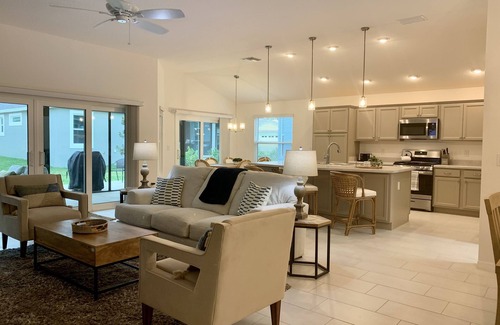 Wildwood House | 5 Minute Golf Cart Ride To Brownwood, Restaurants, Entertainment