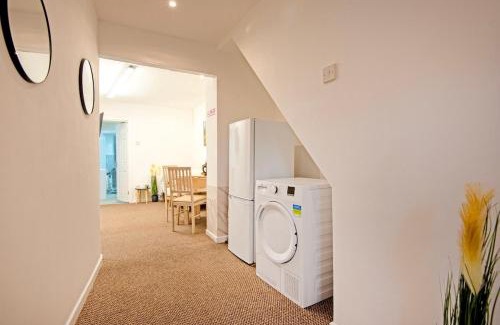 Bury Apartment | 5 minute walk from Bury City Centre - 2 Bed Flat