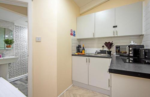 Bury Apartment | 5 minute walk from Bury City Centre - 2 Bed Flat