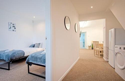 Bury Apartment | 5 minute walk from Bury City Centre - 2 Bed Flat