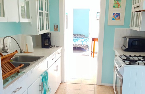 Grover Beach House | 5 MINUTE Walk to Beach! 3 br 2 bath Gorgeous Private CLASSIC California Bungalow