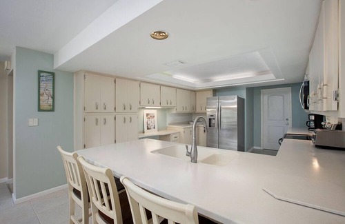 Marco Island House | 5 Minute Walk to Beach! Walk to Everything!