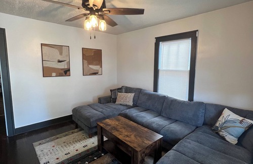 Wyandotte House | 5 Minute Walk to Derby!