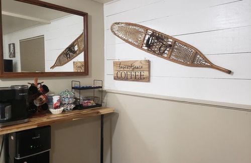 Wasilla House | 5 minute walk to Salmon Stream, centrally located for Alaskan Adventure!