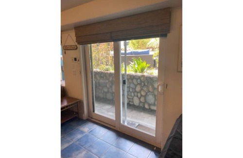 The Strand Apartment | 5 Minute Walk to the Beach from your Studio