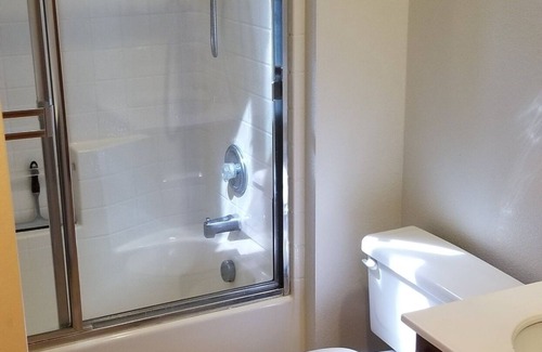Coachella Apartment | 5 minutes to coachella fest and stagecoach