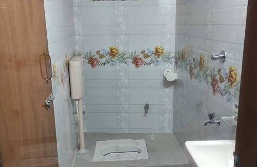 Mirpur House | 5 minutes to Mirpur Cricket Stadium! Family sized condo with varanda