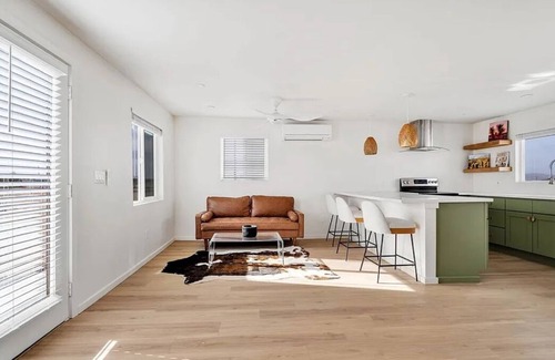 Wonder Valley House | 5 minutes to the Joshua Tree National Park North Entrance with backyard patio