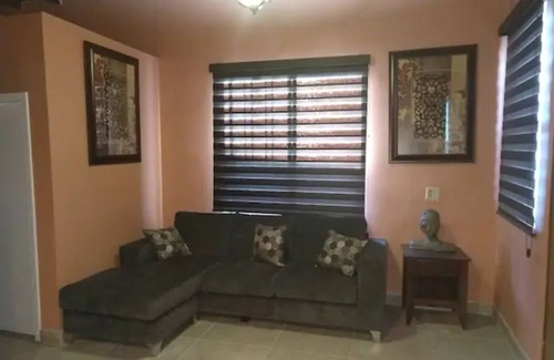 Tijuana House | 5 minutes to the Aeroport of Tijuana! Family-sized condo